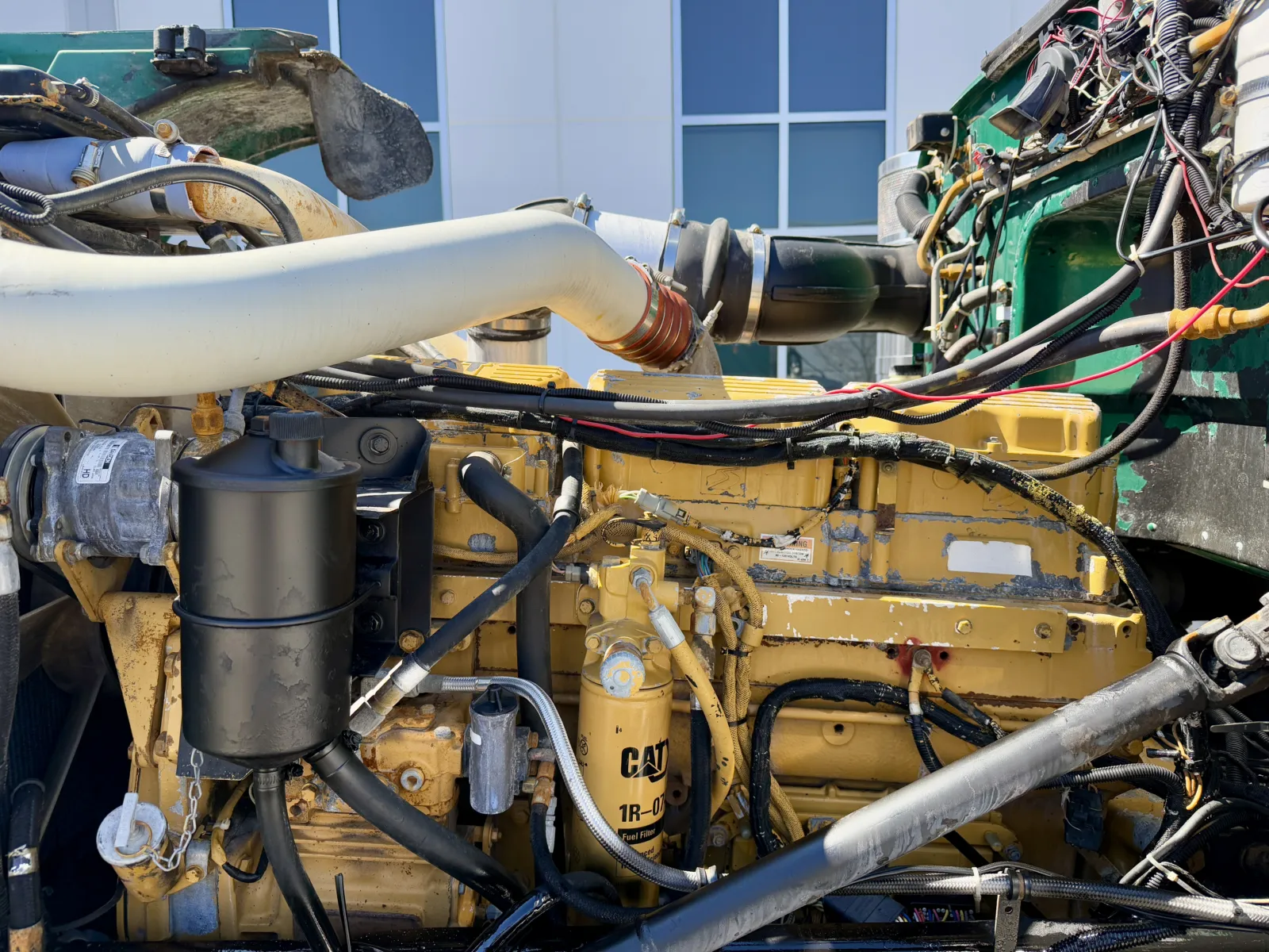 1998 Peterbilt - image 12