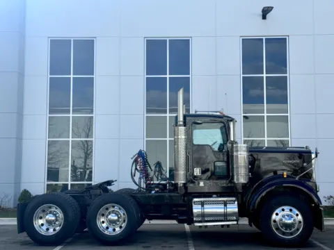 Another view of 1999 KENWORTH W900 for sale in New Lenox, IL at Forge Truck Centers - Illinois