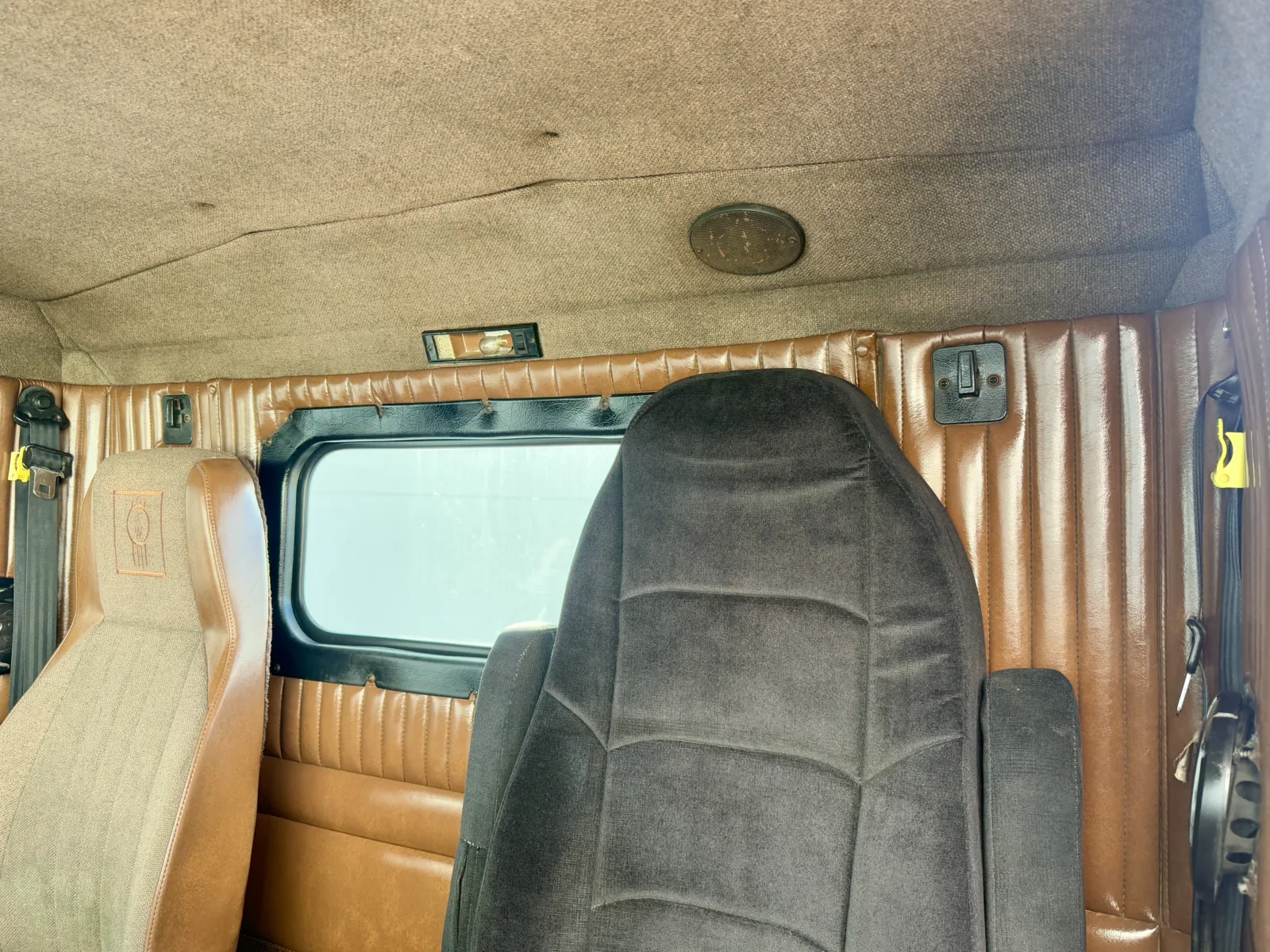 1999 Kenworth W900 - image 20