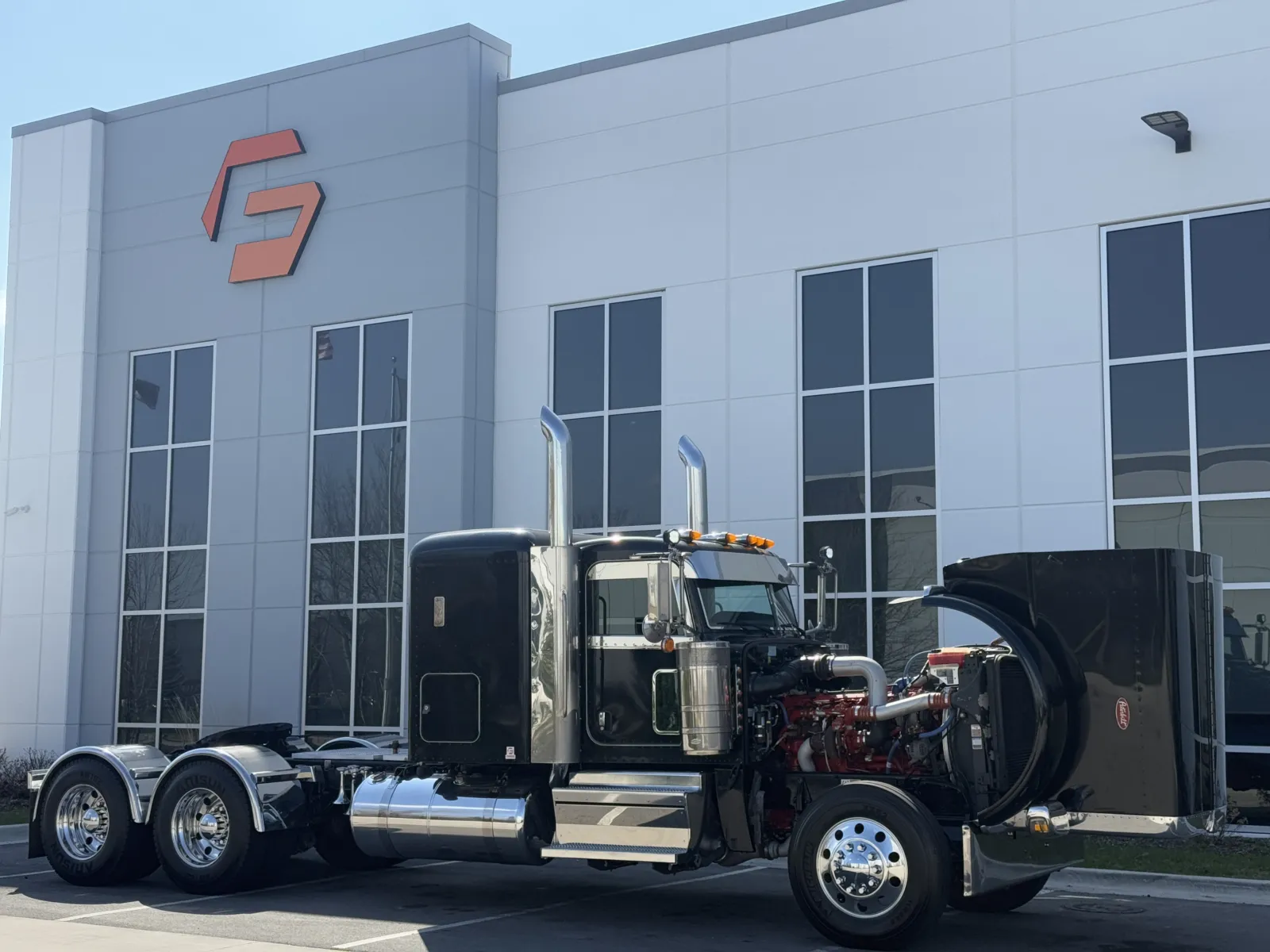 2022 Peterbilt 389 - image 9