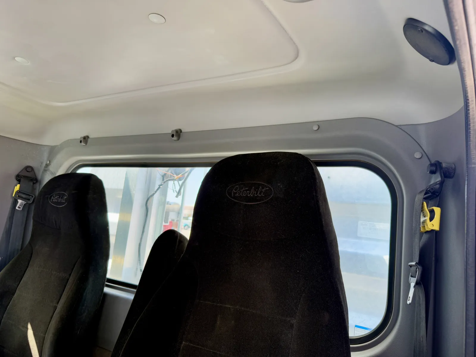 2015 Peterbilt - image 20