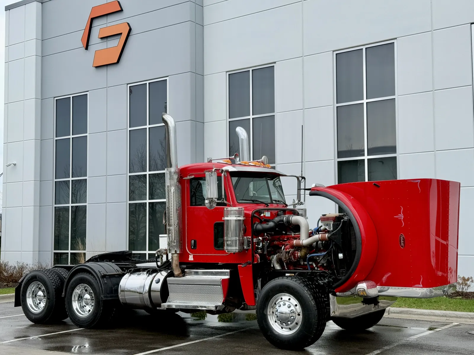 2021 Peterbilt 389 - image 9