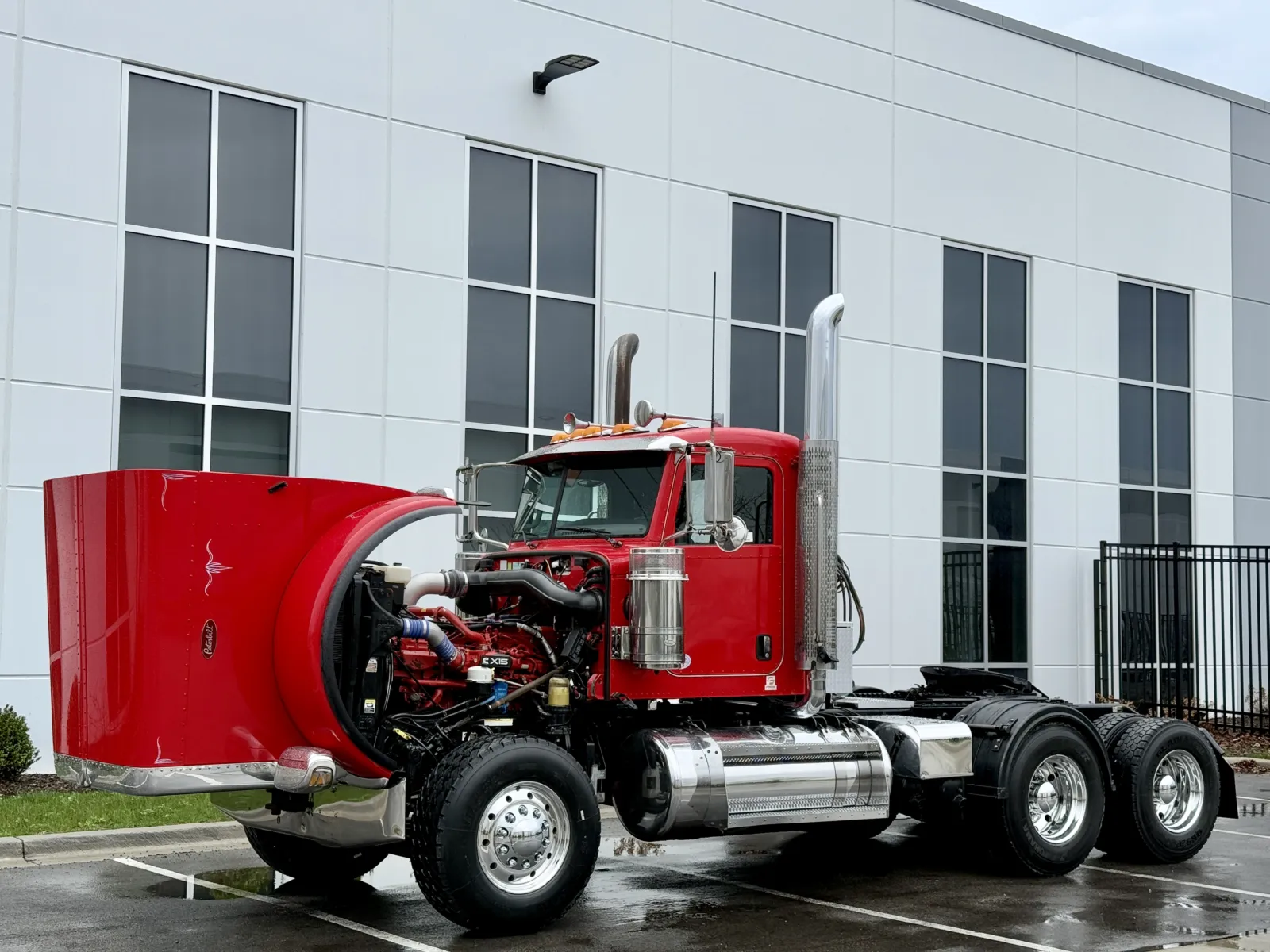 2021 Peterbilt 389 - image 10