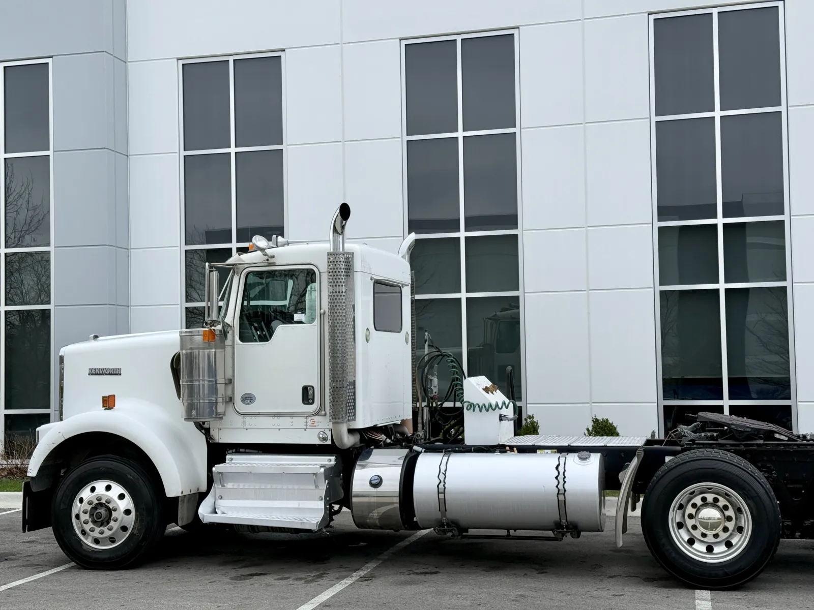 2015 Kenworth W900 - image 8
