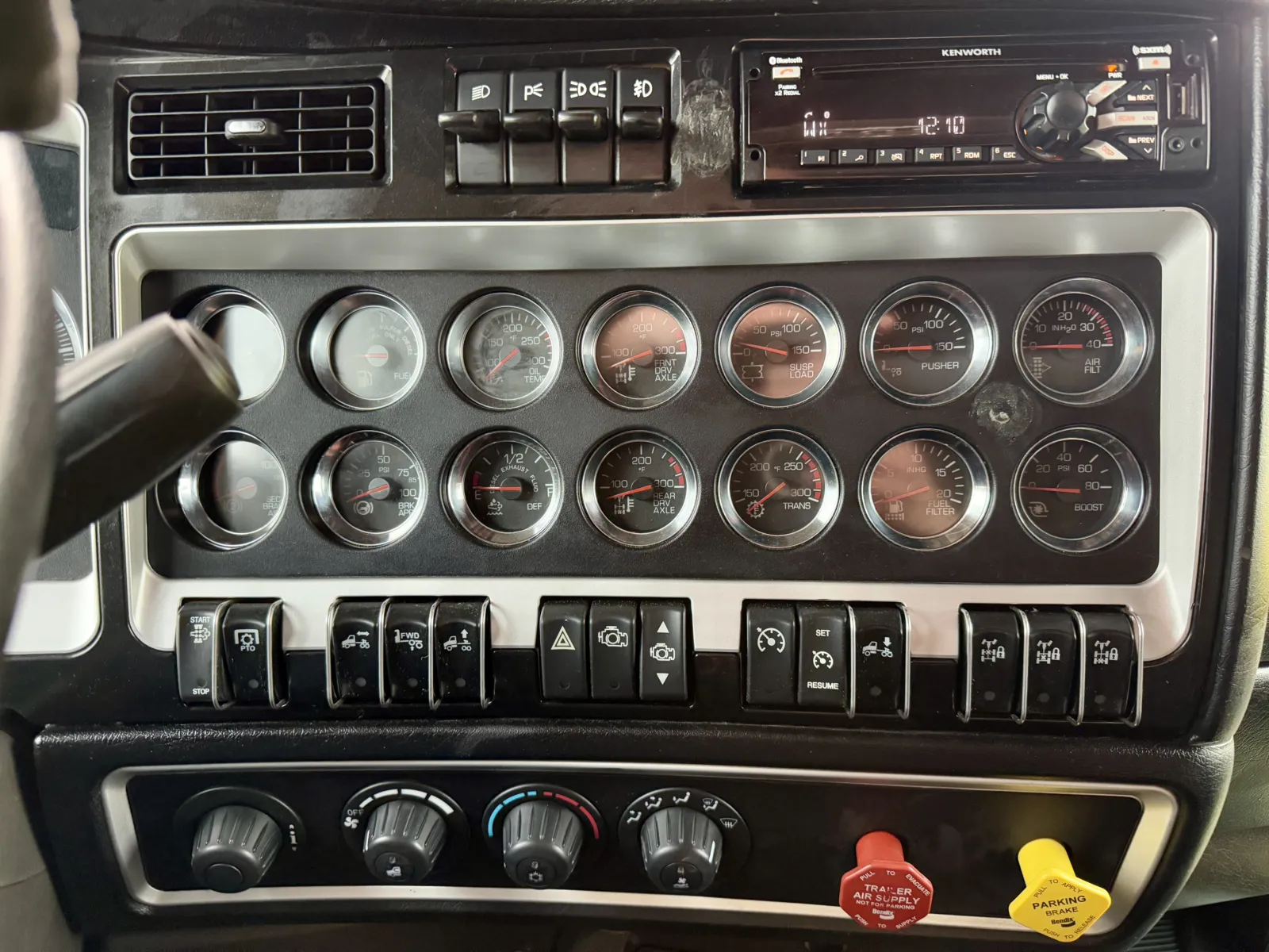 2021 Kenworth W900 - image 18