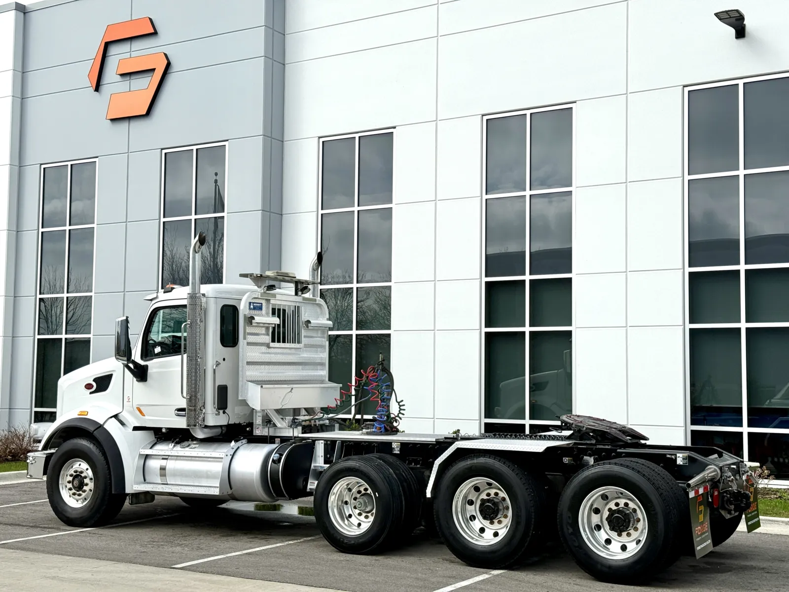 2020 Peterbilt 567 - image 6