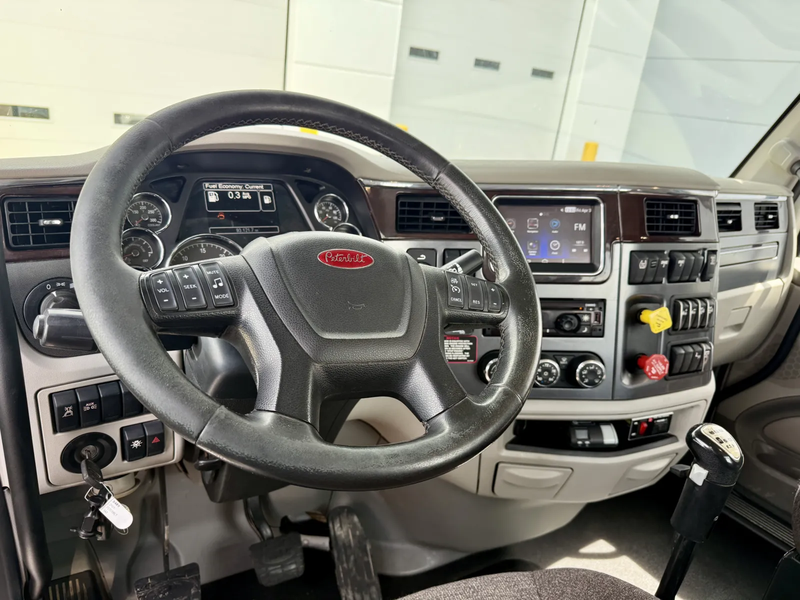 2020 Peterbilt 567 - image 15