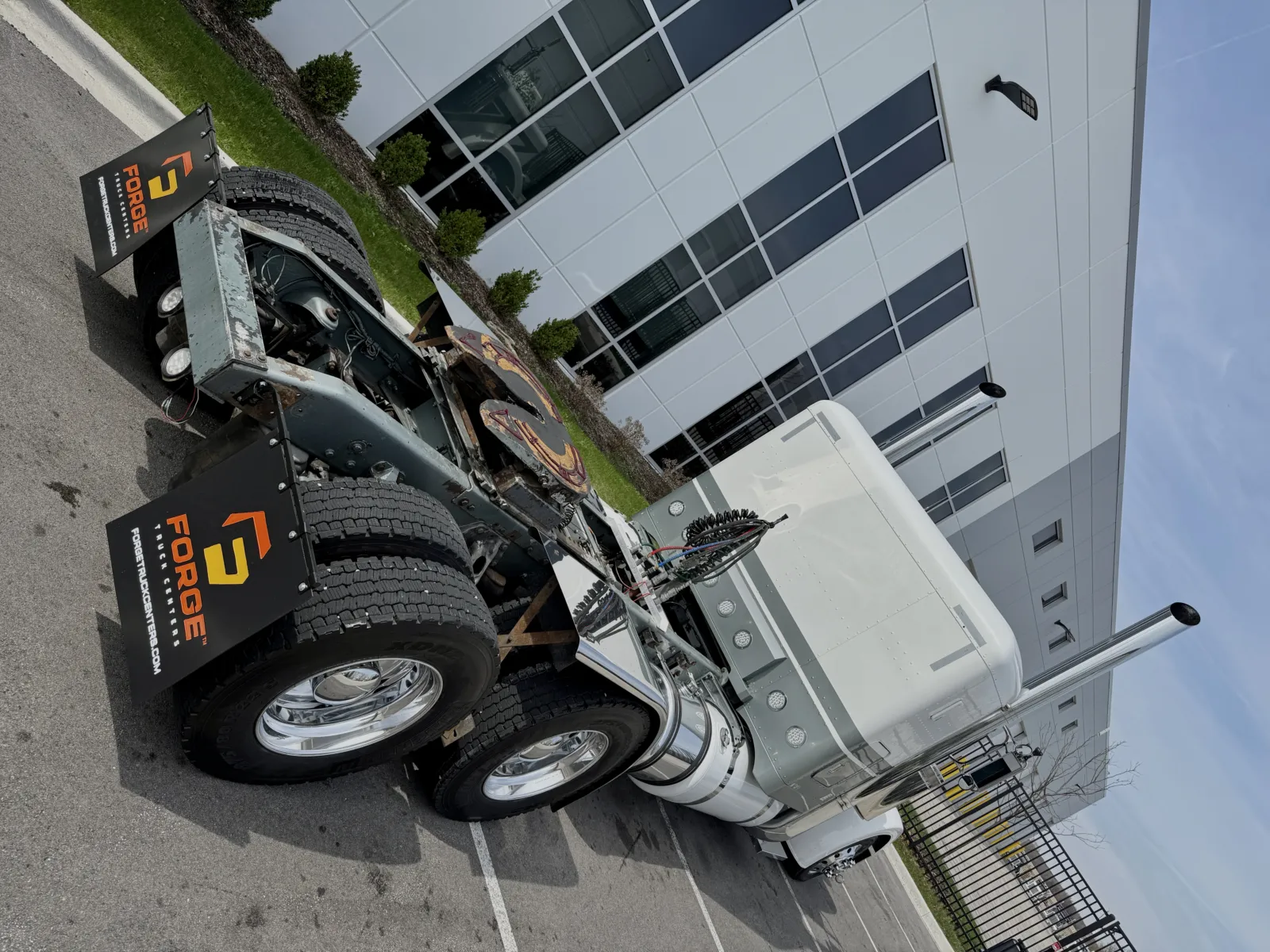 2007 Peterbilt - image 11