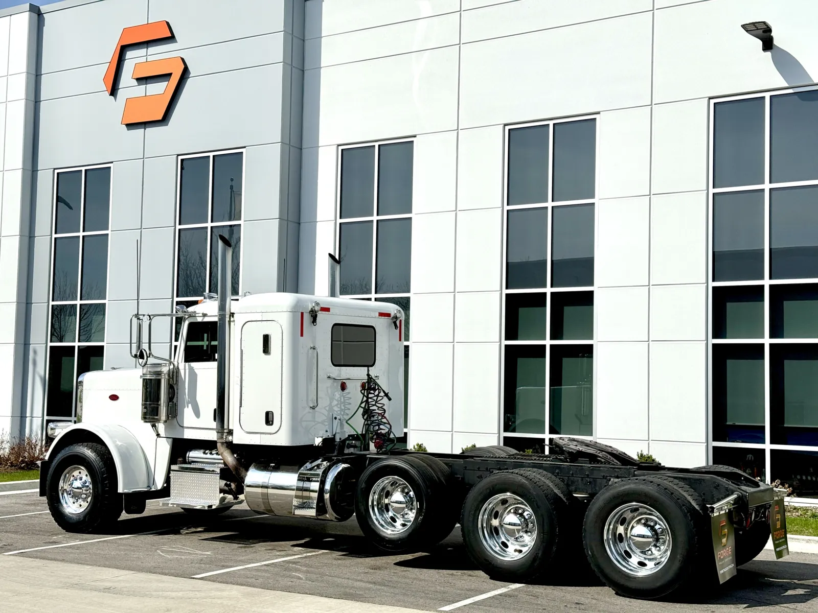 2008 Peterbilt - image 6