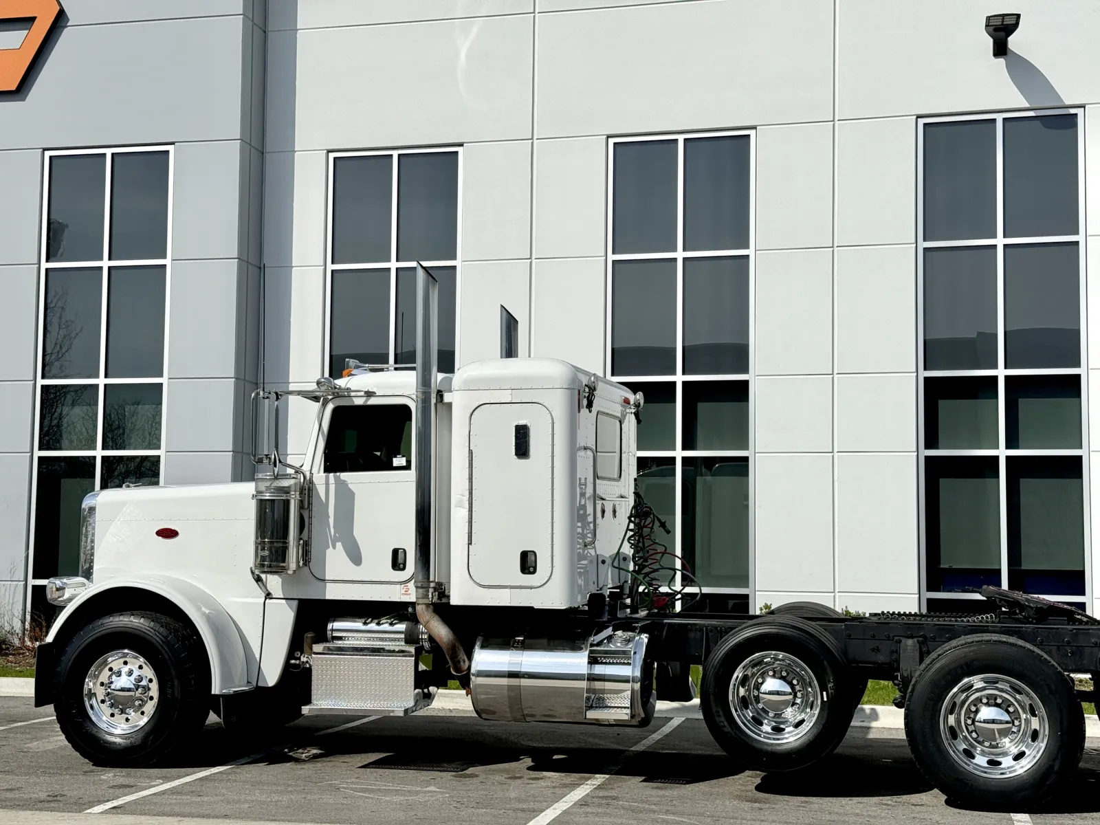 2008 Peterbilt - image 8