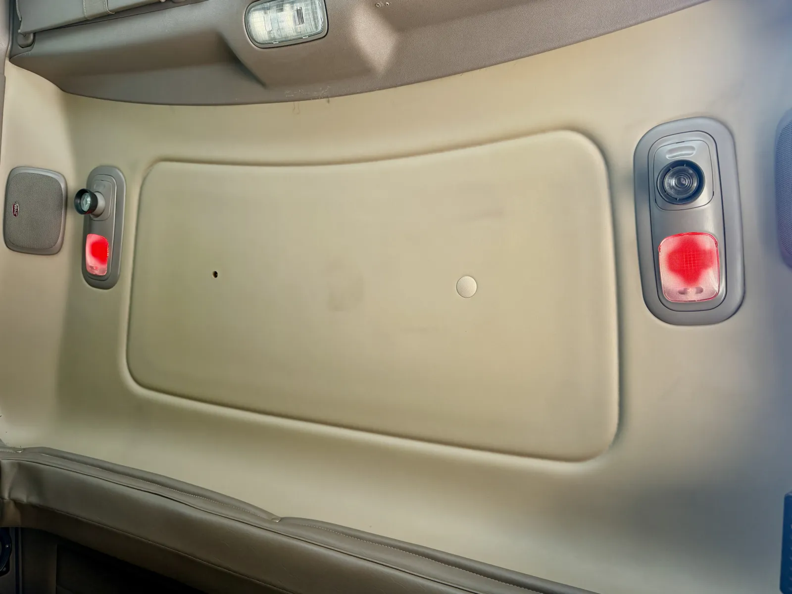 2008 Peterbilt - image 21