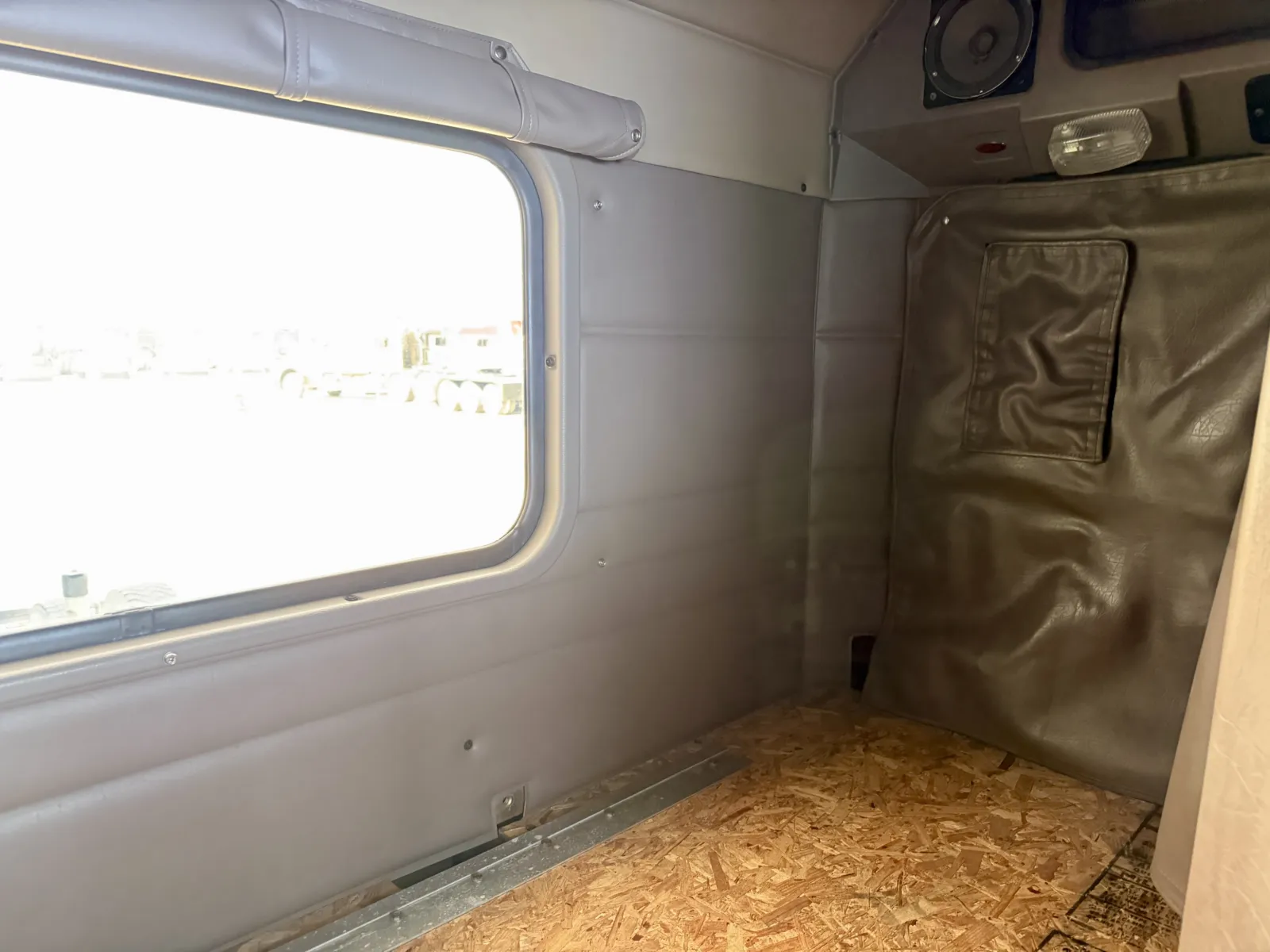 2008 Peterbilt - image 24