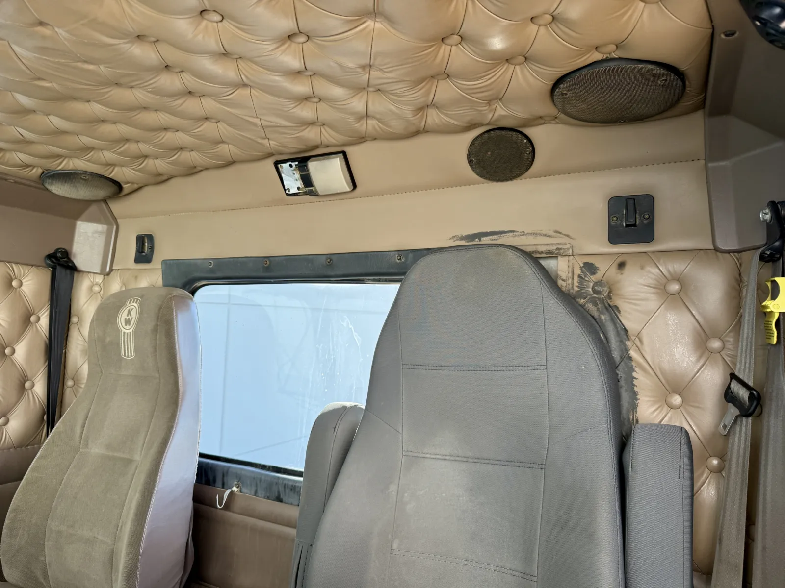 2003 Kenworth W900 - image 20