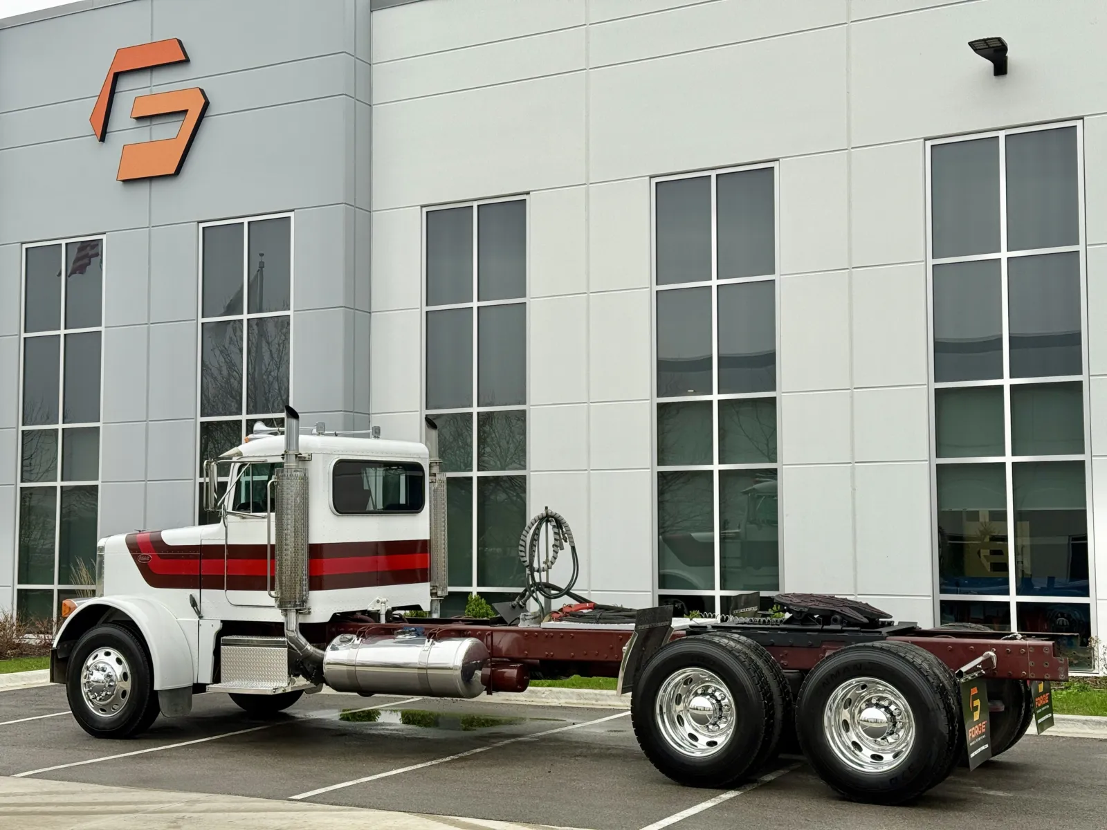 2003 Peterbilt - image 6