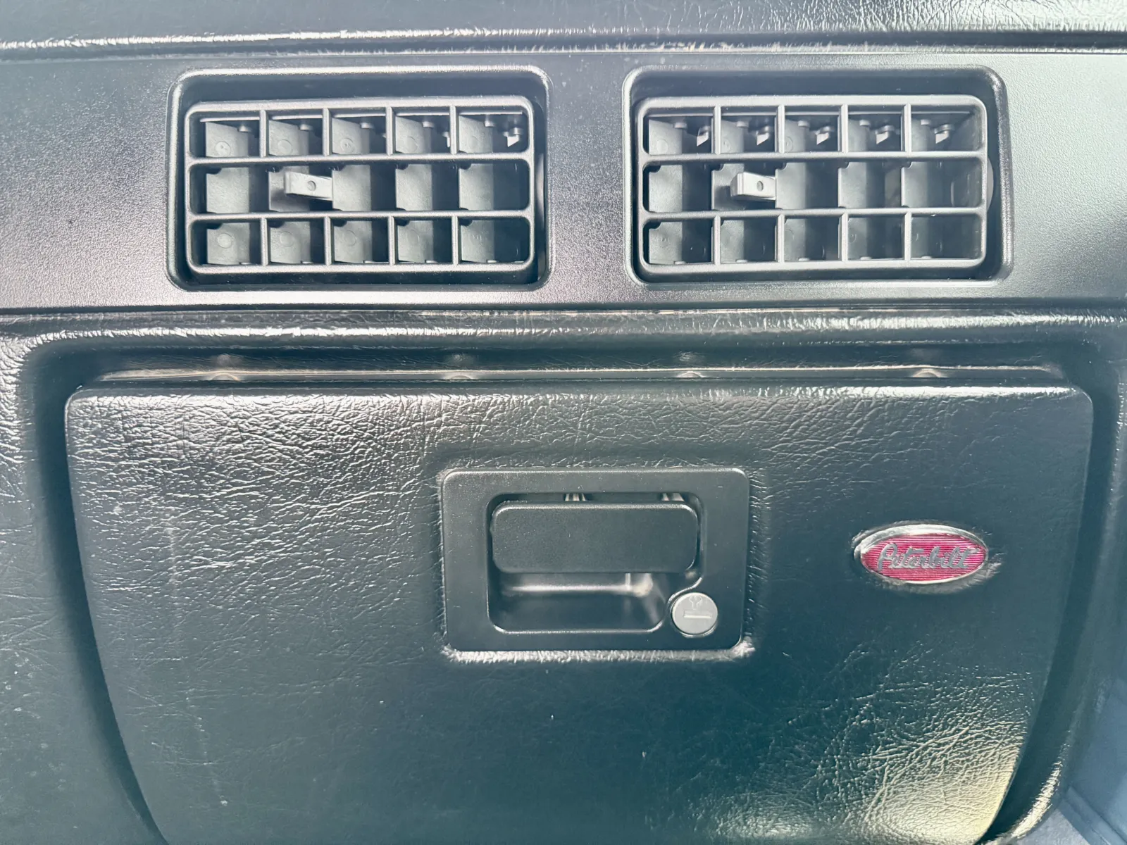 2003 Peterbilt - image 19