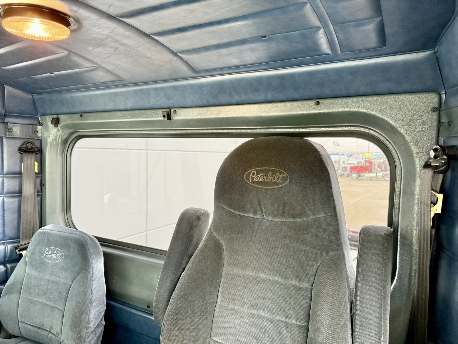 2003 Peterbilt - image 20