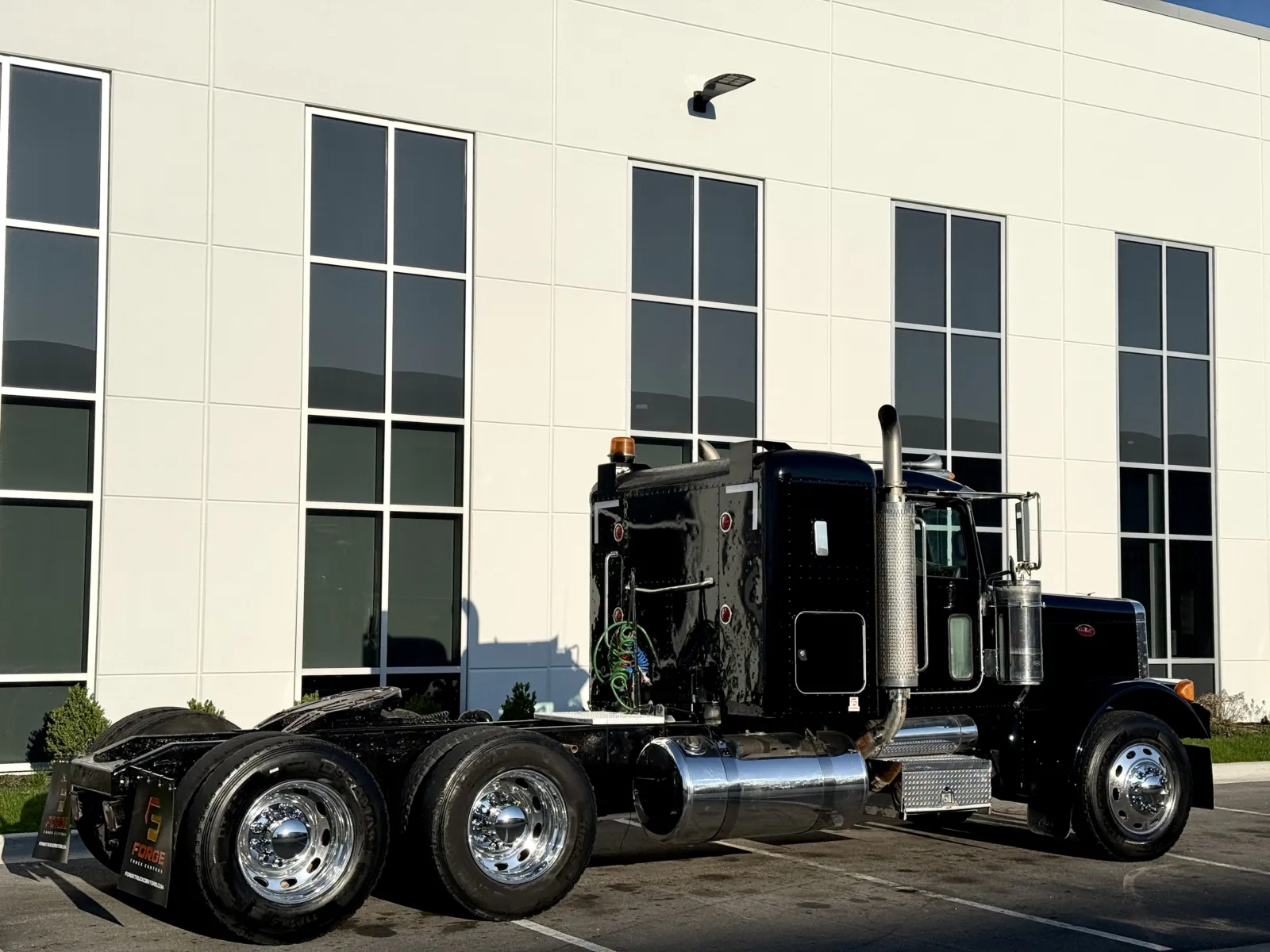 2007 Peterbilt - image 5