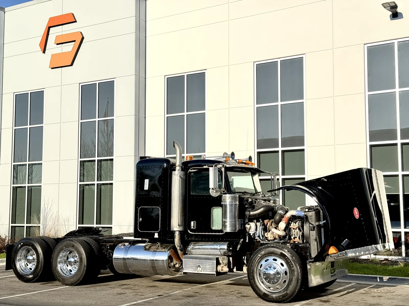 2007 Peterbilt - image 9