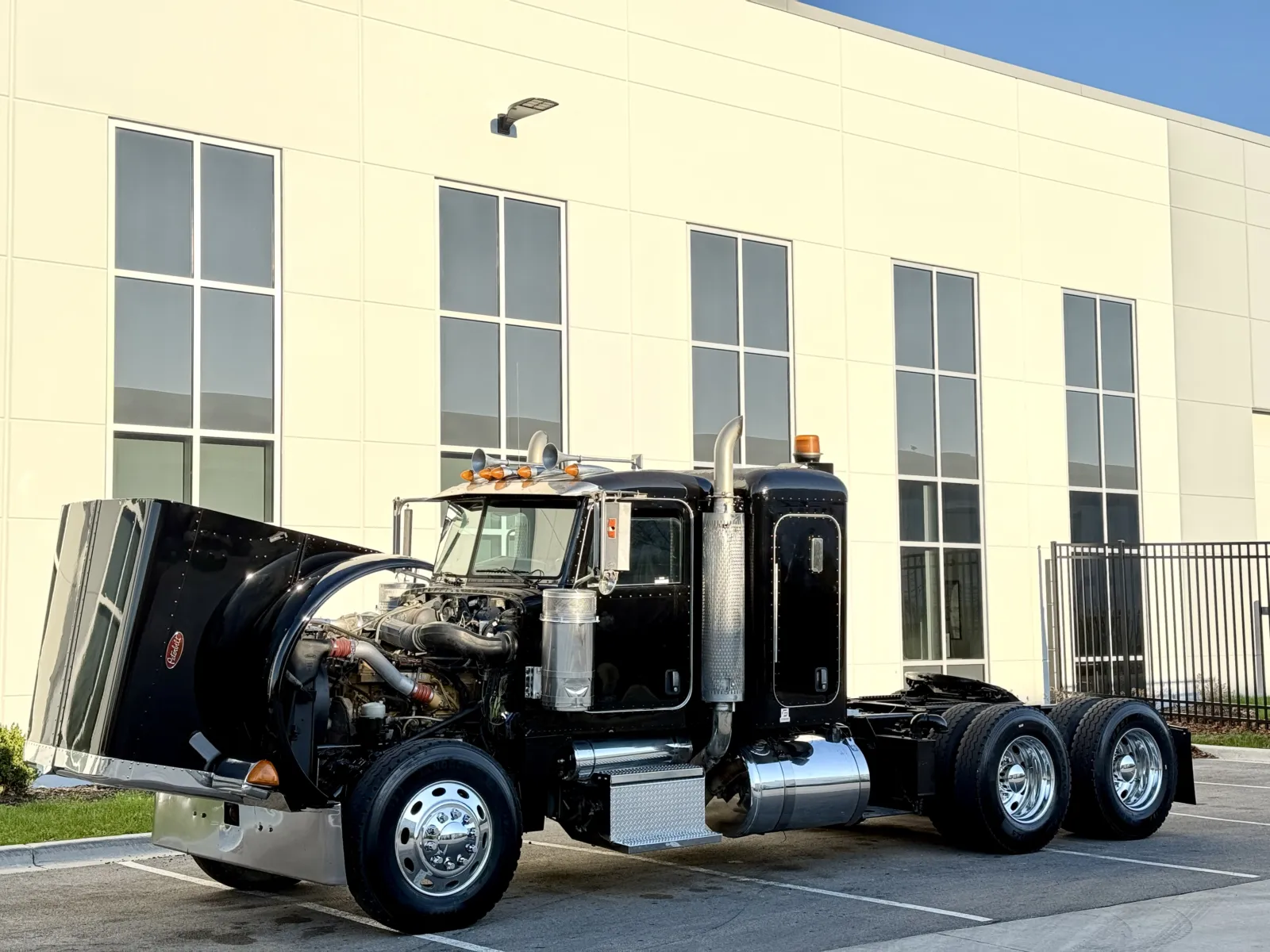 2007 Peterbilt - image 10