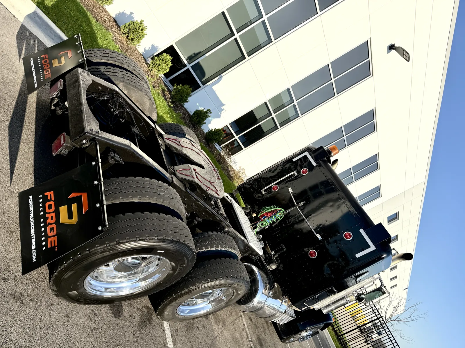 2007 Peterbilt - image 11