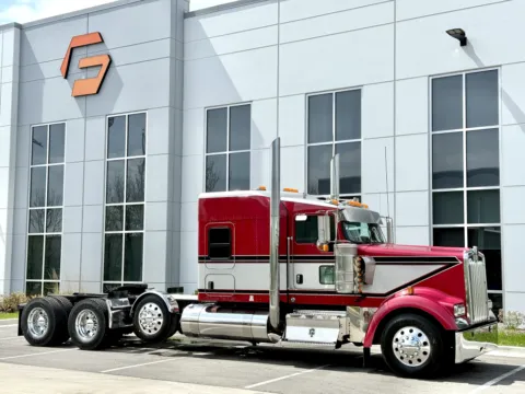 Photos of 2016 KENWORTH W900 for sale in New Lenox, IL at Forge Truck Centers - Illinois