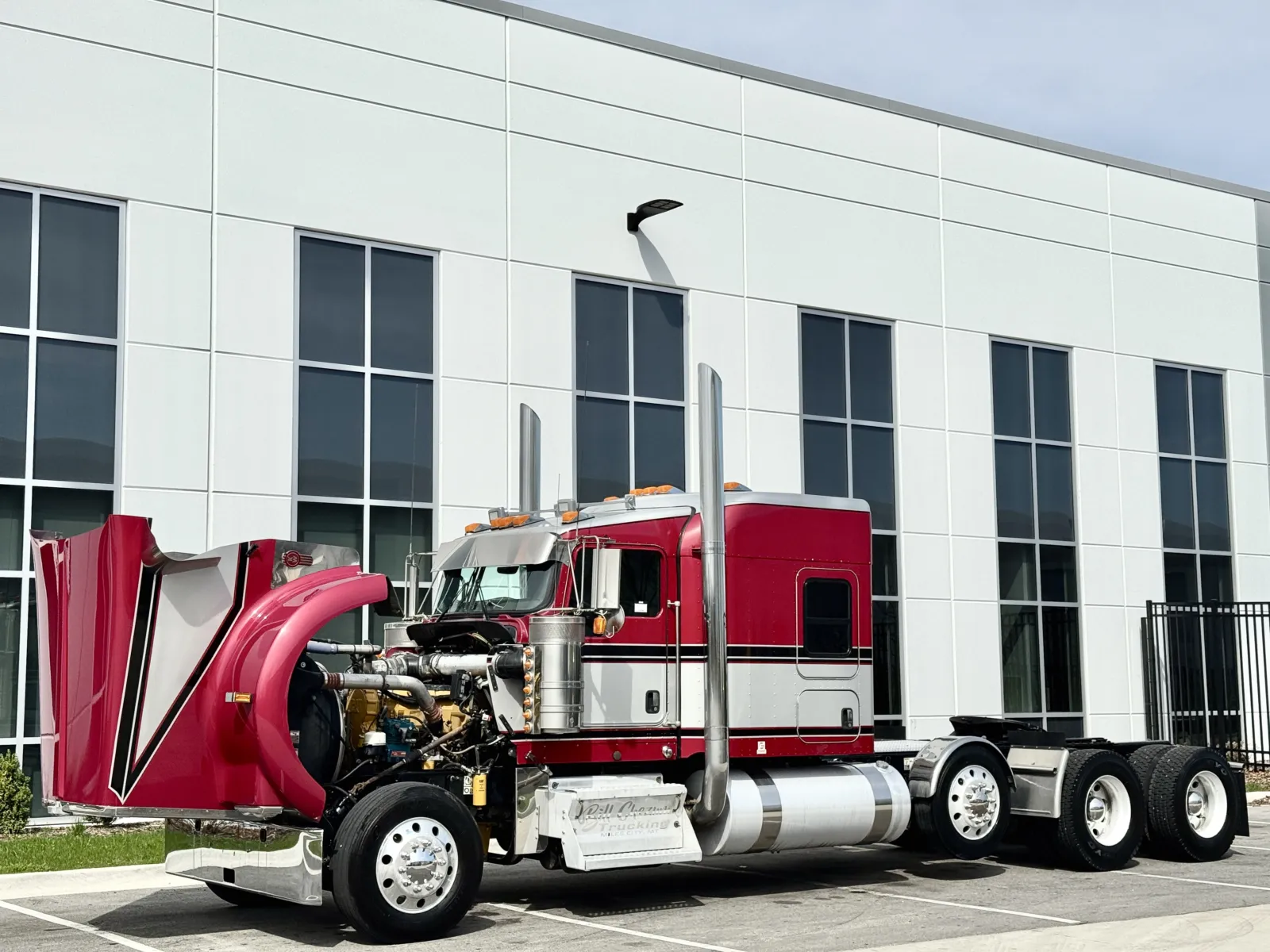 2016 Kenworth W900 - image 10