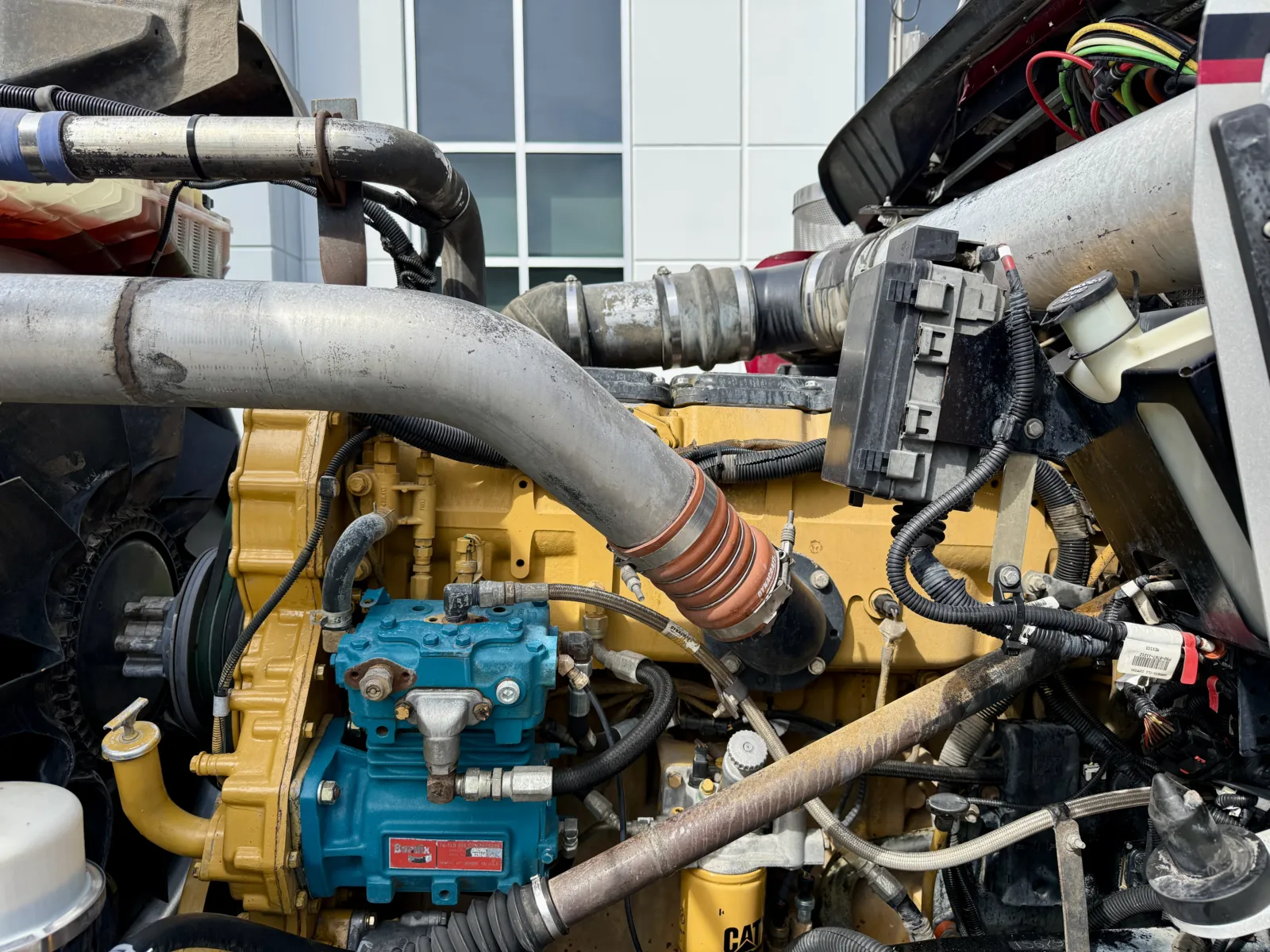 2016 Kenworth W900 - image 12