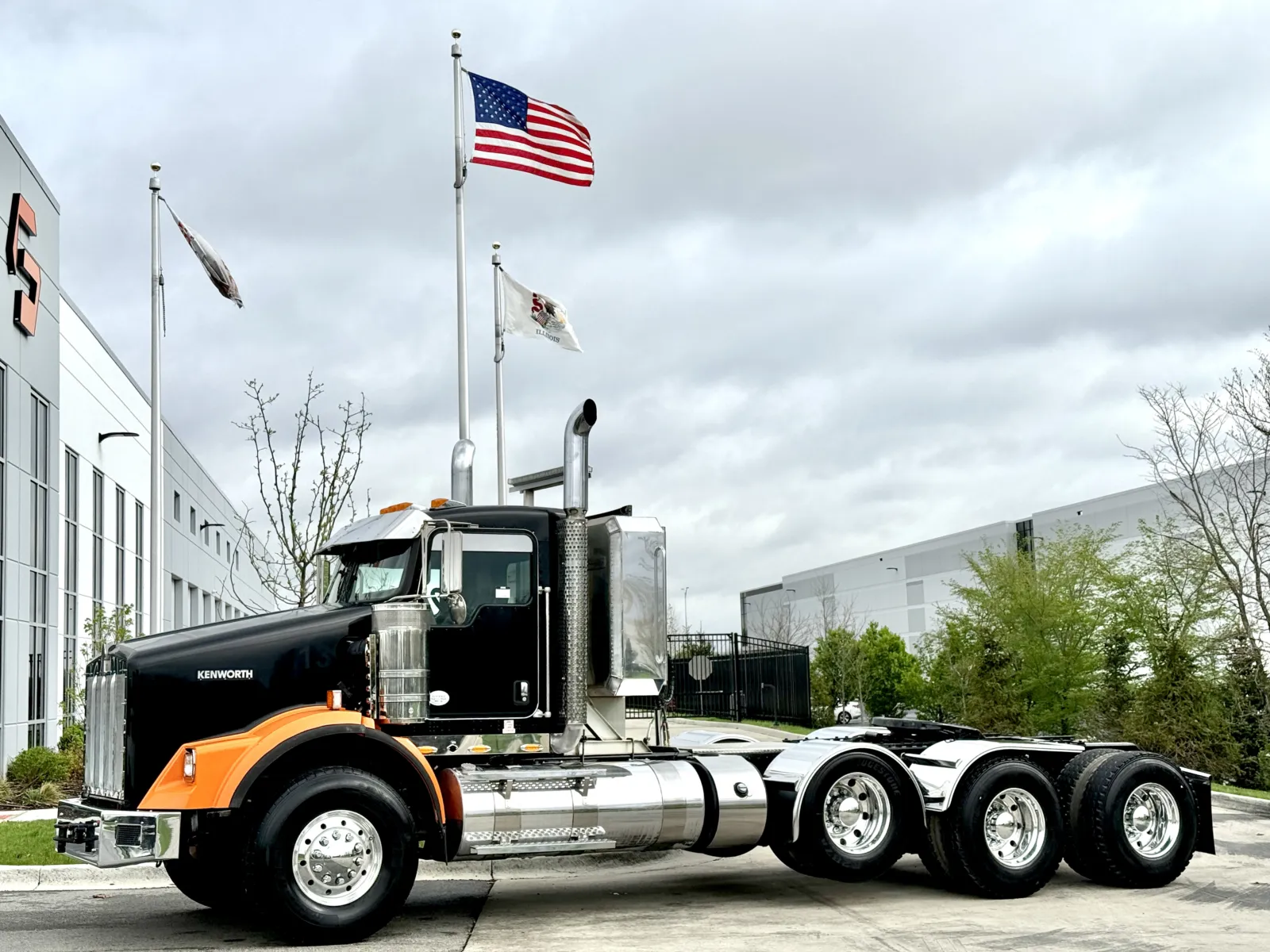 2012 KENWORTH T800 for sale in New Lenox, IL