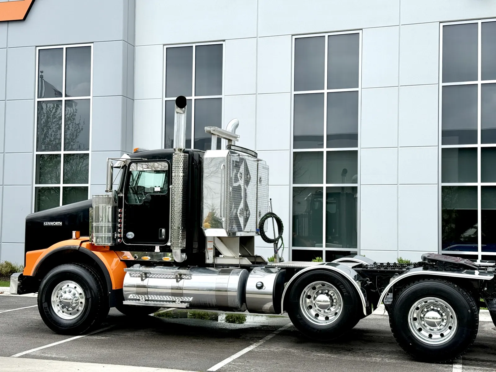 2012 Kenworth T800 - image 8
