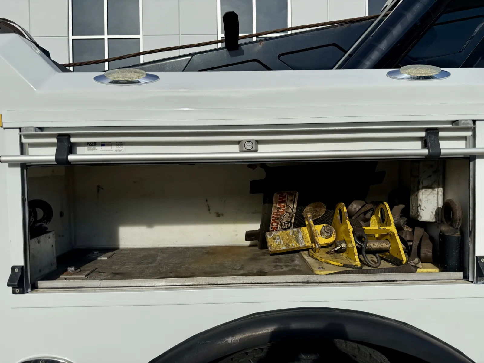 2013 Peterbilt - image 17