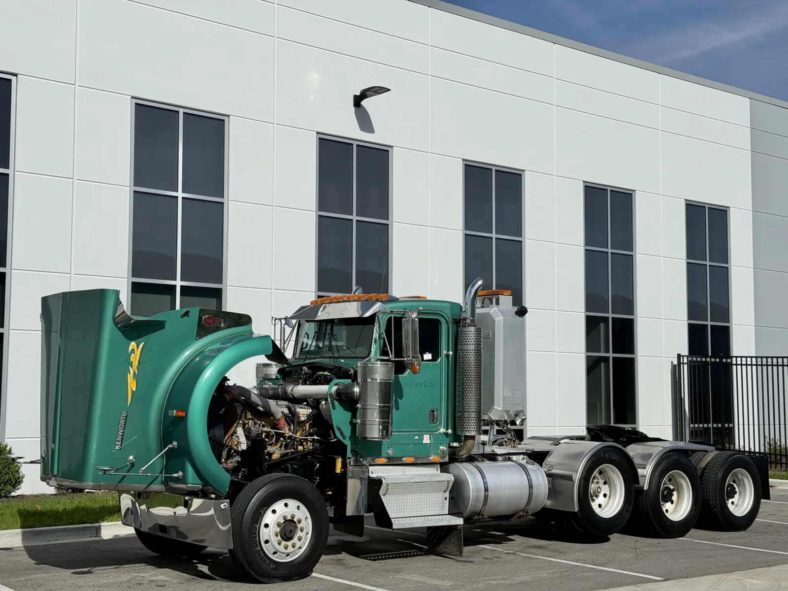 2005 Kenworth W900 - image 10