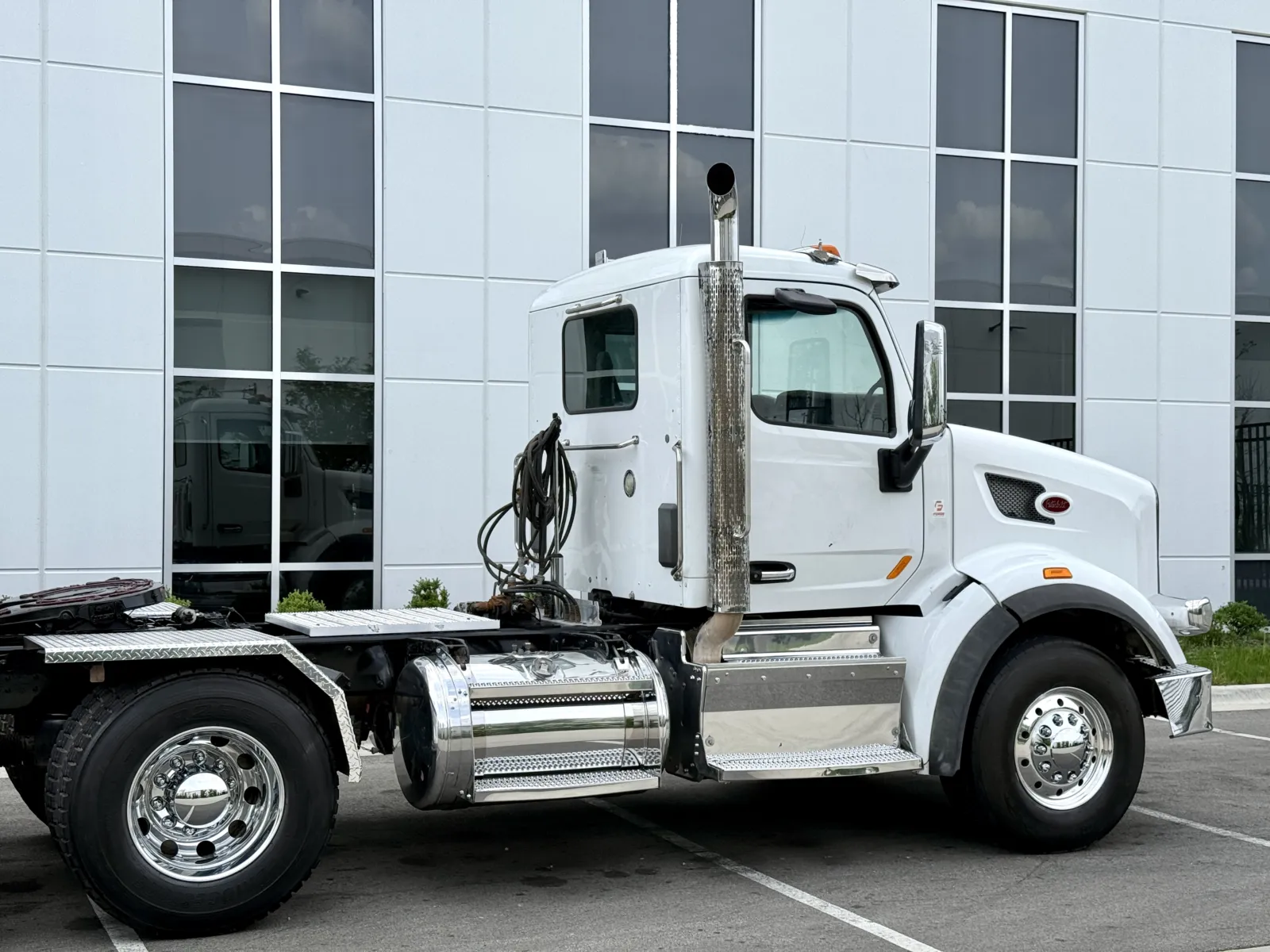 2016 Peterbilt 567 - image 7