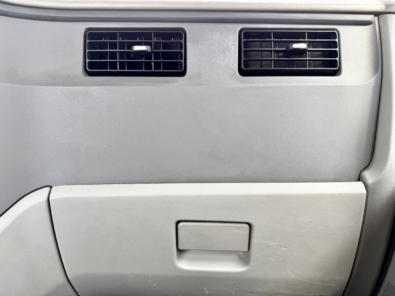 2016 Peterbilt 567 - image 19