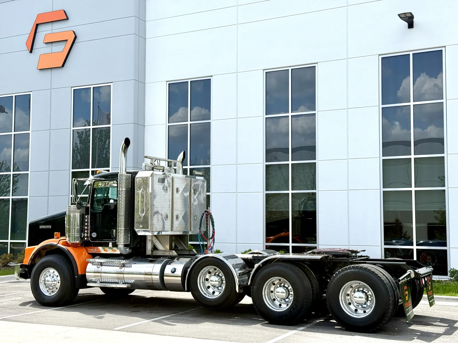 2012 Kenworth T800 - image 6