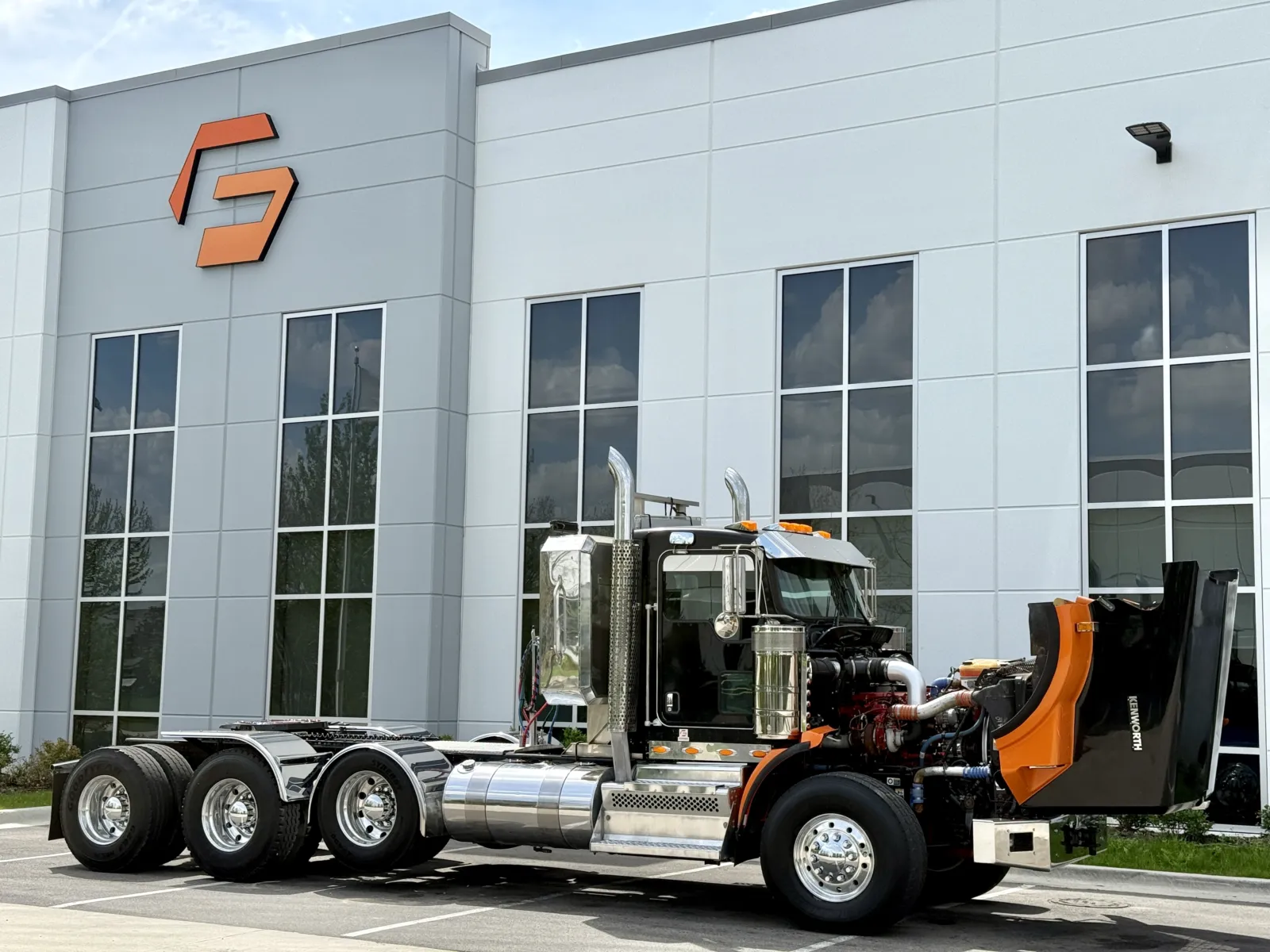 2012 Kenworth T800 - image 9