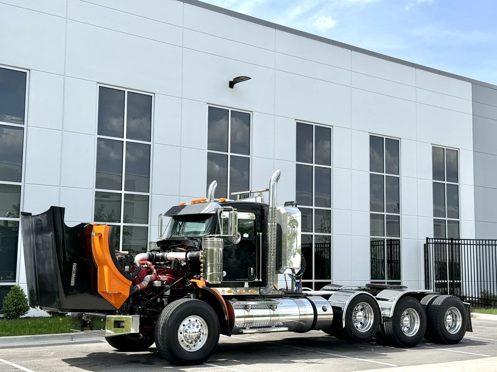 2012 Kenworth T800 - image 10