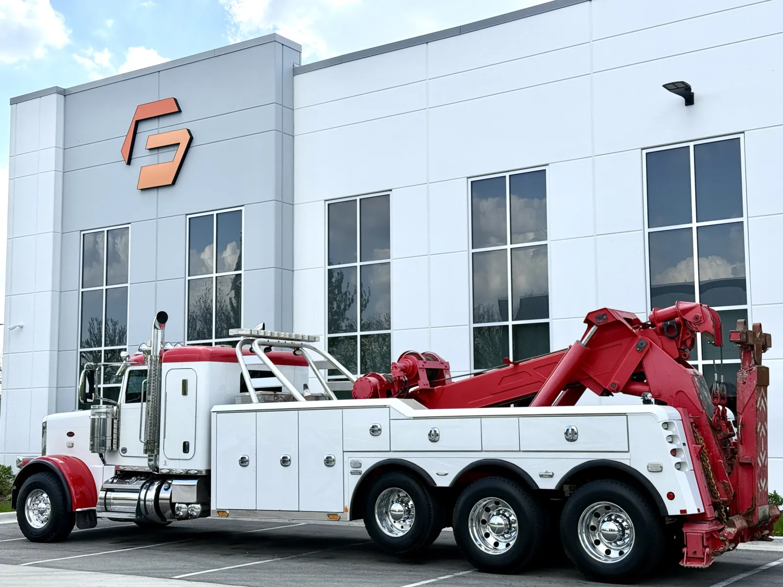 2017 Peterbilt 389 - image 6