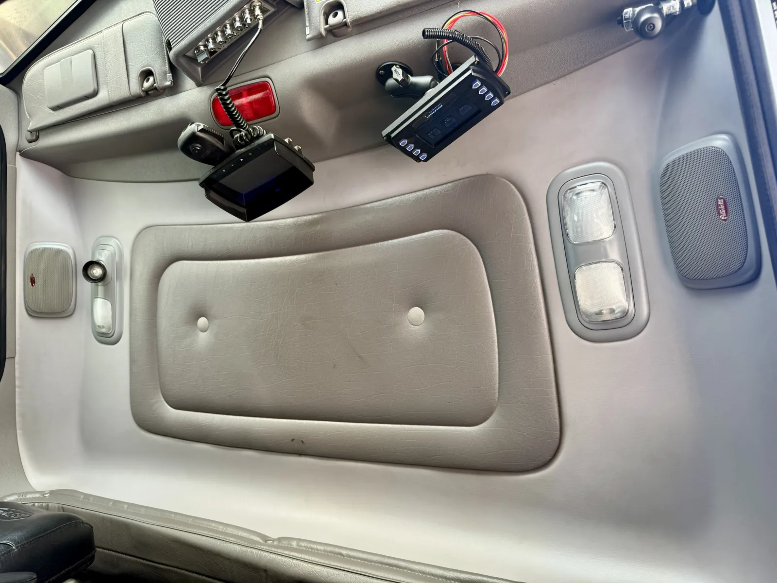 2017 Peterbilt 389 - image 35