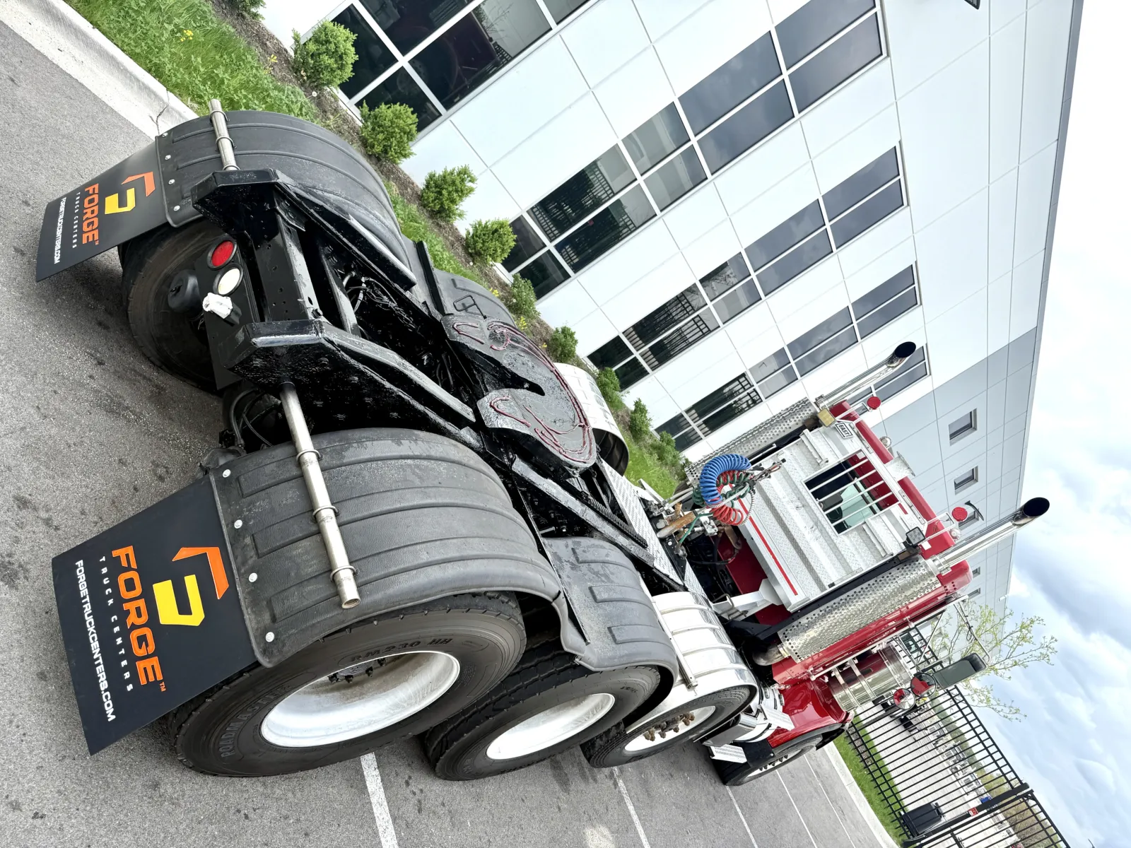 2003 Kenworth T800 - image 11