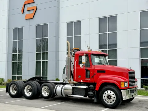 Photos of 2013 MACK CHU613 for sale in New Lenox, IL at Forge Truck Centers - Illinois