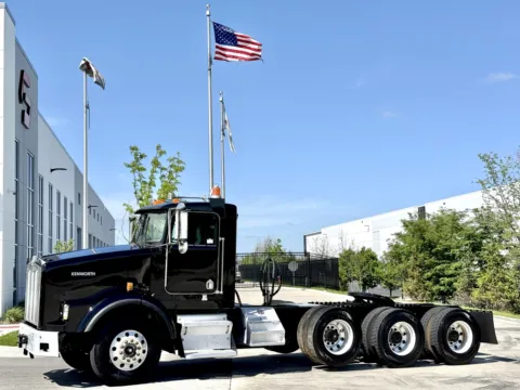 1998 KENWORTH T800 for sale in New Lenox, IL