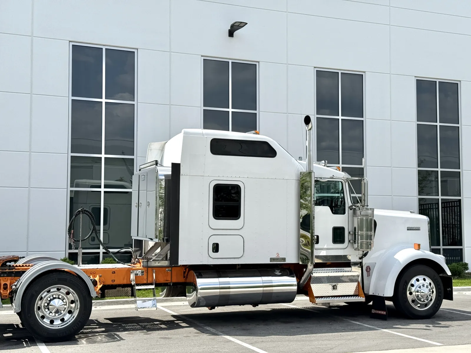 2018 Kenworth W900 in New Lenox, IL — photo 7