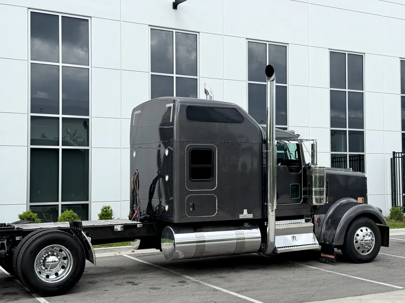 2019 Kenworth W900 in New Lenox, IL — photo 7