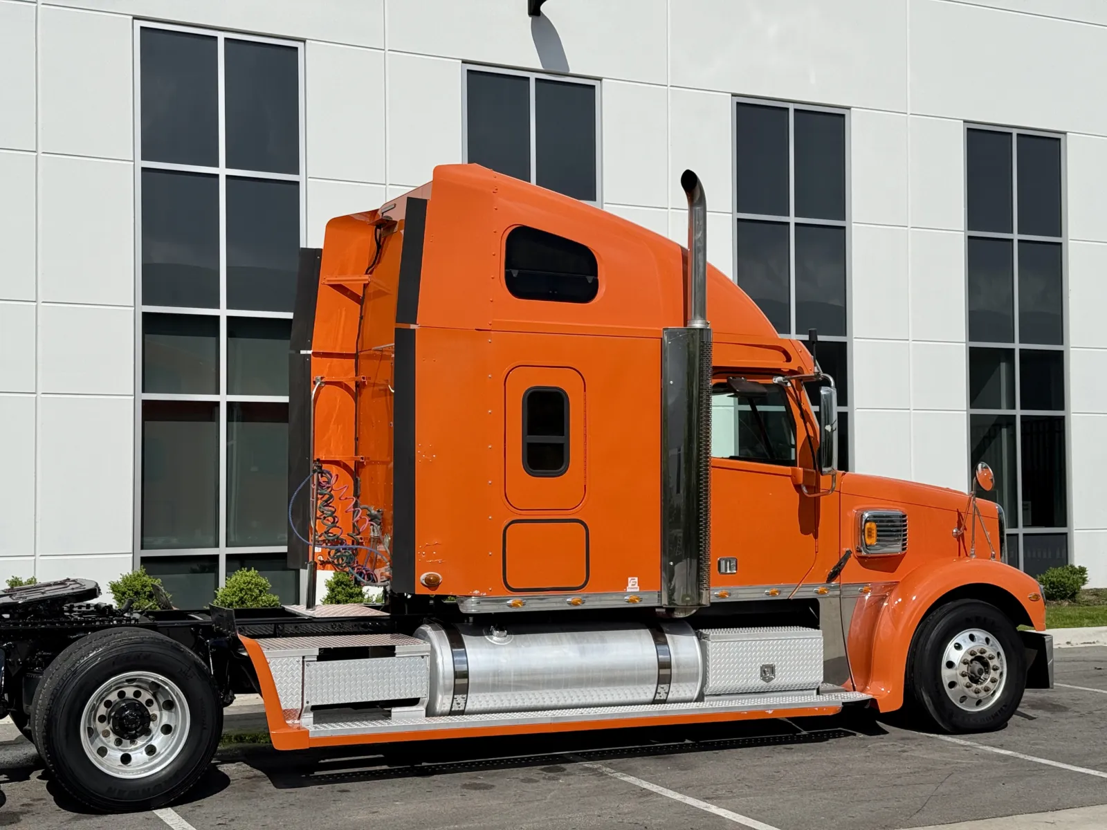 2014 Freightliner Coronado in New Lenox, IL — photo 7
