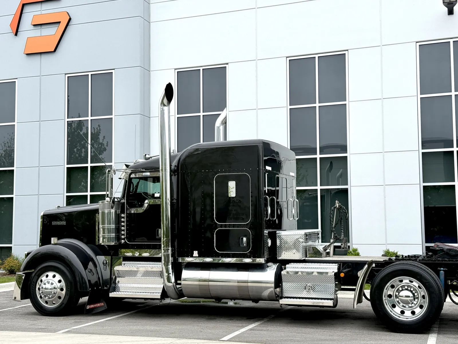 2016 Kenworth W900 in New Lenox, IL — photo 8