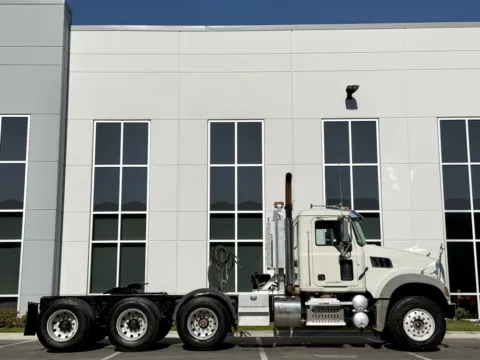 Another view of 2012 MACK GU713 for sale in New Lenox, IL at Forge Truck Centers - Illinois