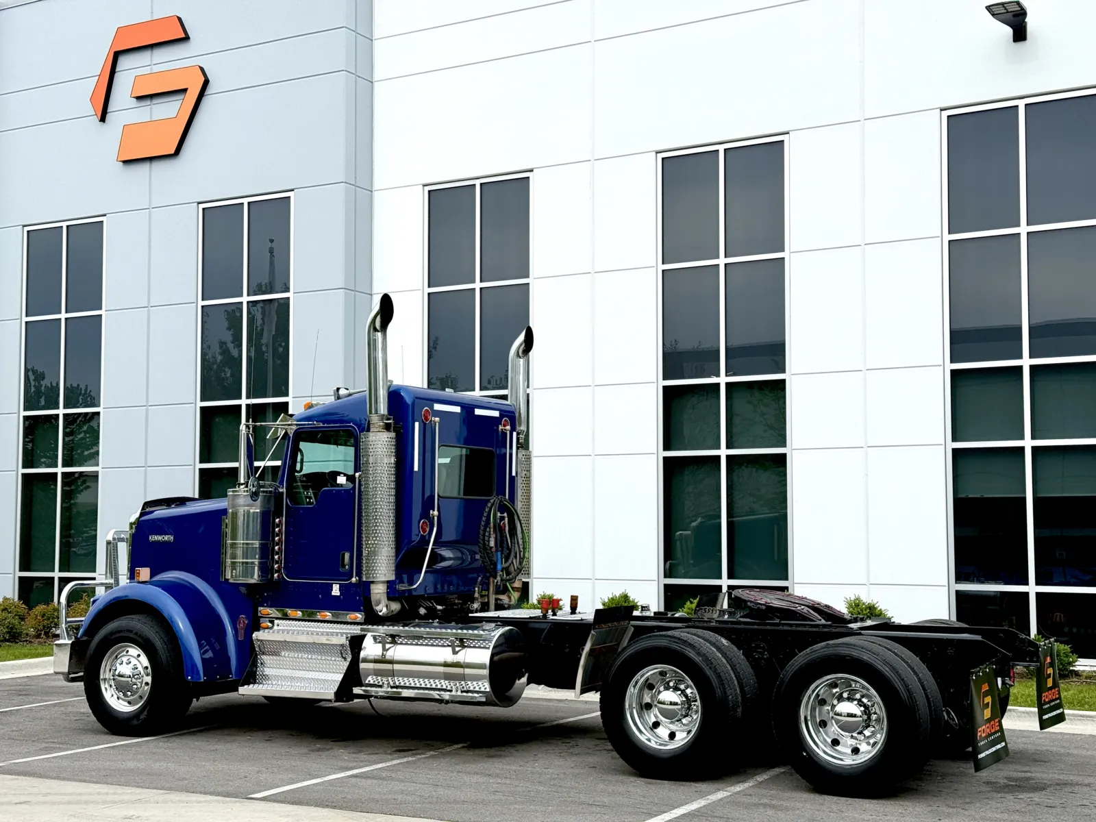 2018 Kenworth W900 in New Lenox, IL — photo 6