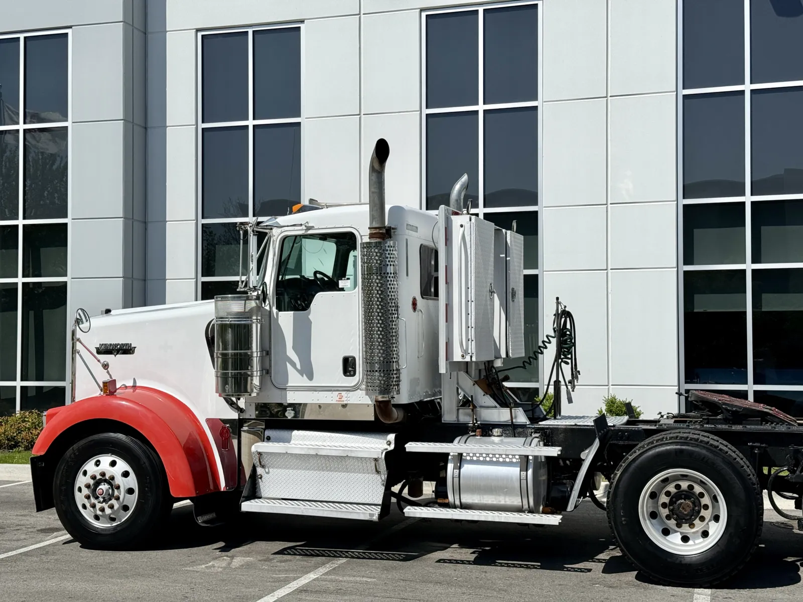 2003 Kenworth W900 in New Lenox, IL — photo 8