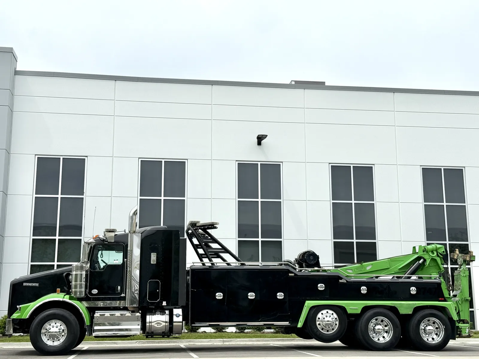 2019 Kenworth T800 in New Lenox, IL — photo 4