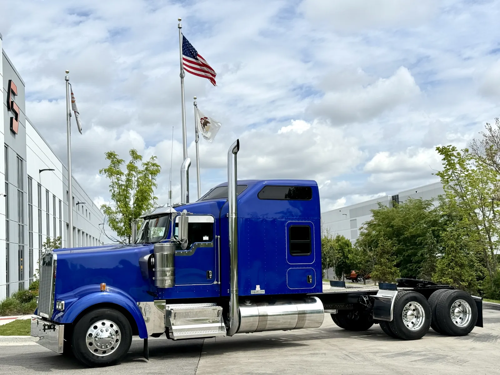 2019 KENWORTH W900 for sale in New Lenox, IL